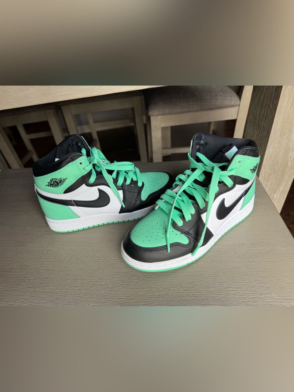 Nike Air Jordans Mint, Black & White Size 6Y - Amazing Condition!